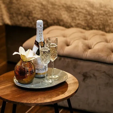Διαμέρισμα Luxury Vindemiae