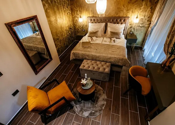 Luxury Vindemiae *