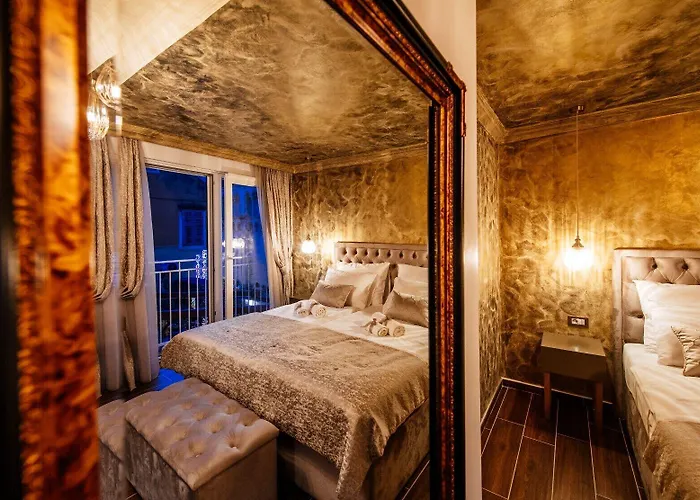 Luxury Vindemiae