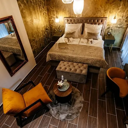 Luxury Vindemiae 4*