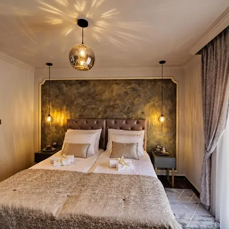 Luxury Vindemiae 4*